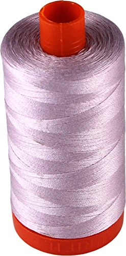 Nici bawelniane Aurifil Mako 50wt Light Lilac Duza szpula 1421 jardow MK50 2510